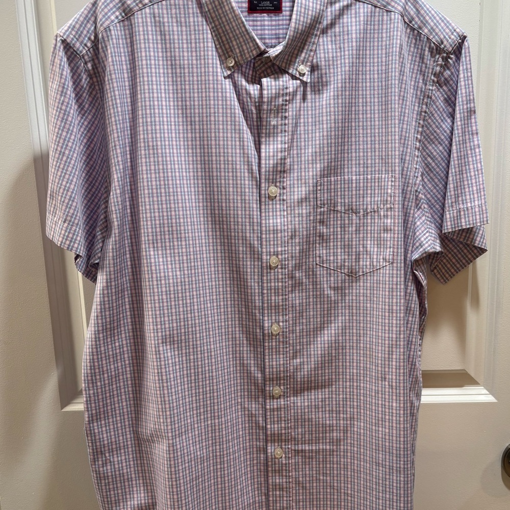 UNTUCKit Men's Classic Checkered Shirt